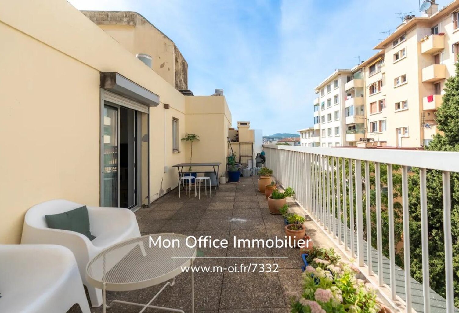Référence : 7332-ASA. - Appartement 3 pièces avec terrasse et balcon dernier étage — photo 1