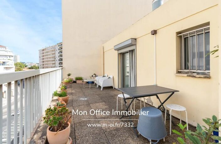 Référence : 7332-ASA. - Appartement 3 pièces avec terrasse et balcon dernier étage — photo 2