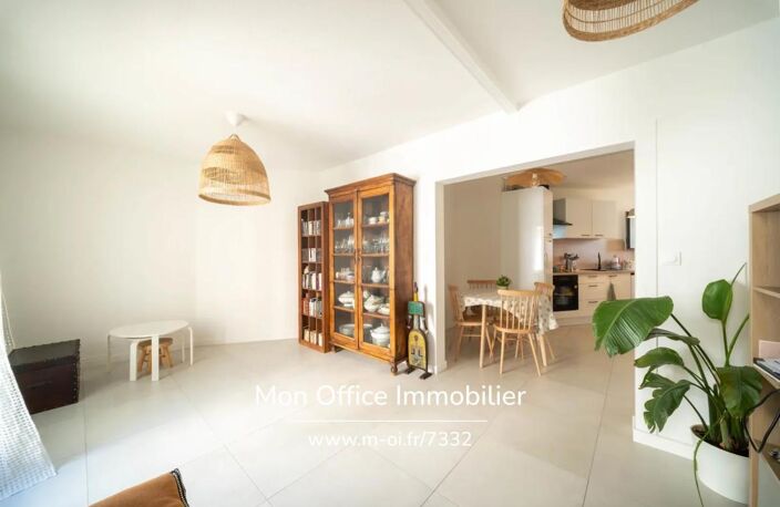 Référence : 7332-ASA. - Appartement 3 pièces avec terrasse et balcon dernier étage — photo 4