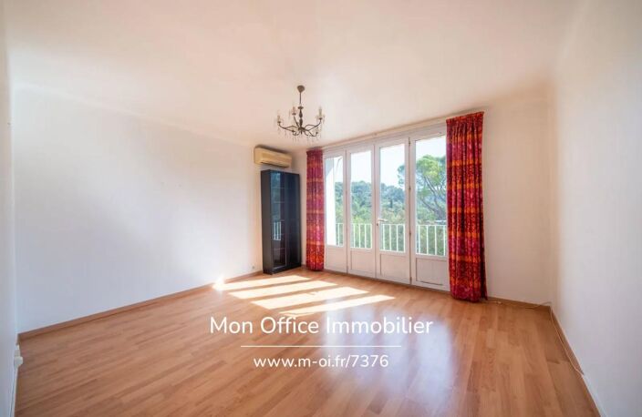 Référence : 7376-SBA. - Appartement T3 - Vue dégagée - Aix en Provence — photo 5