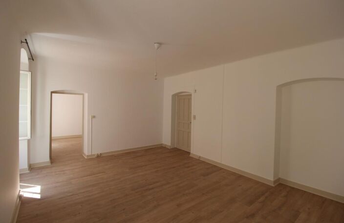 F2 CENTRE VILLE - RUE DES 3 MARIES AJACCIO — photo 3