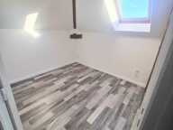 Belle propriété aux multiples possibilités ? Deux logements, — photo 2