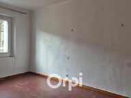 ROQUEVAIRE CENTRE APPARTEMENT T3 DE 50 M² AVEC JARDINET — photo 3