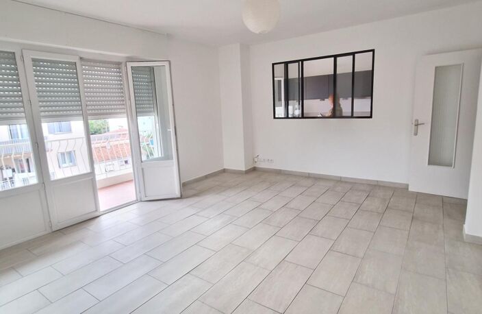 Appartement À Louer — photo 2