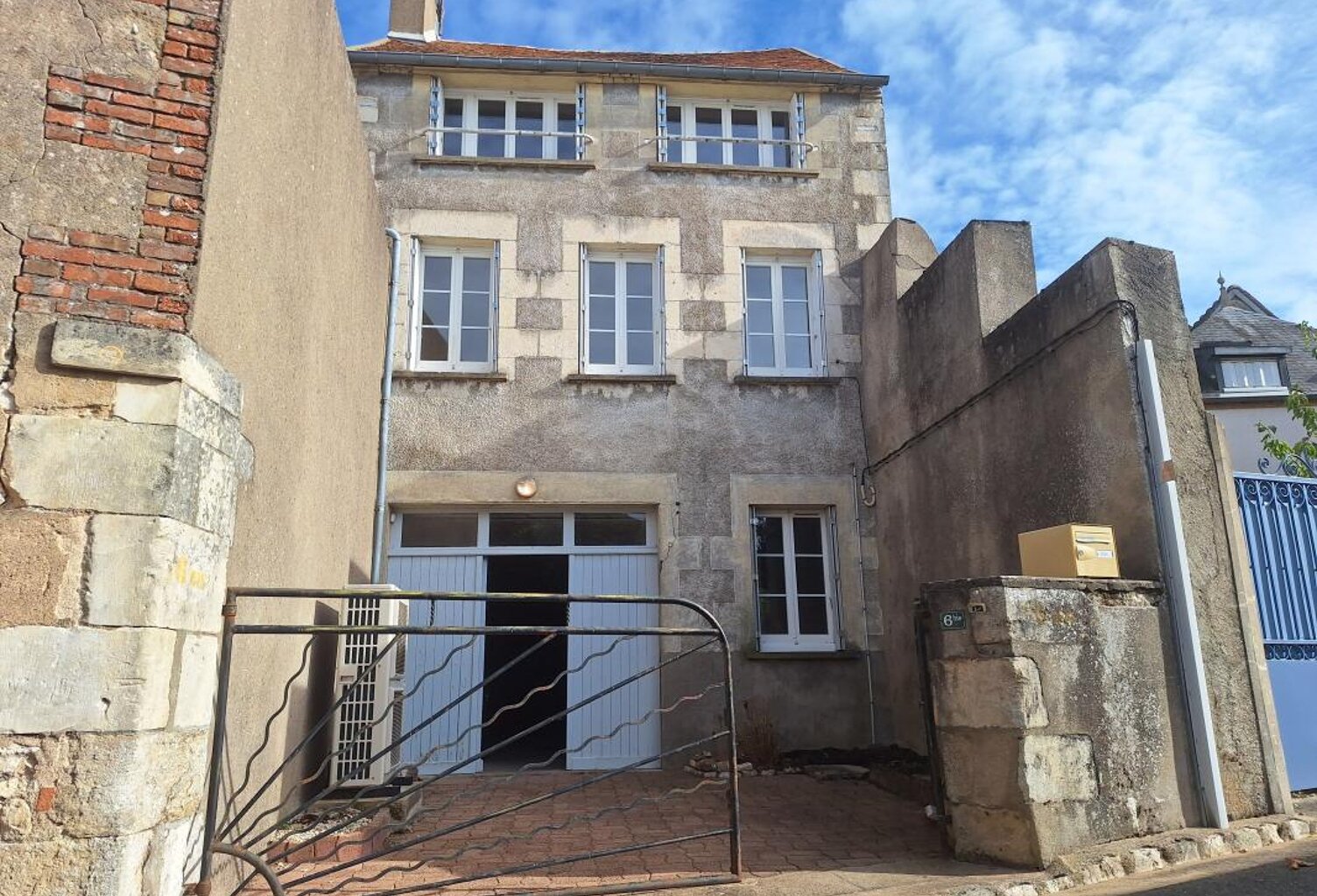 Maison À Vendre — photo 1