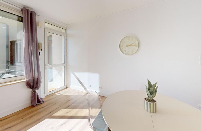 Appartement À Louer — photo 3