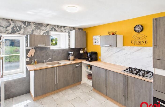 PLASSAY – VOTRE PREMIÈRE MAISON EN PIERRE ? 101 M² À IMAGINER À VOTRE IMAGE — photo 3