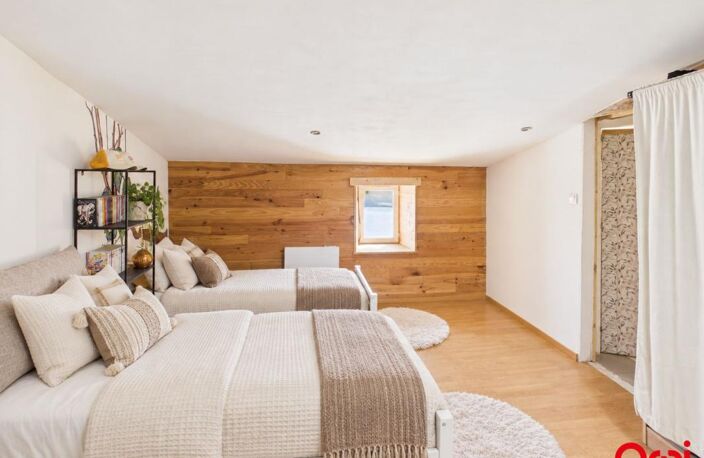 PLASSAY – VOTRE PREMIÈRE MAISON EN PIERRE ? 101 M² À IMAGINER À VOTRE IMAGE — photo 5