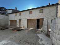 Immeuble de rapport centre ville de Cozes — photo 2