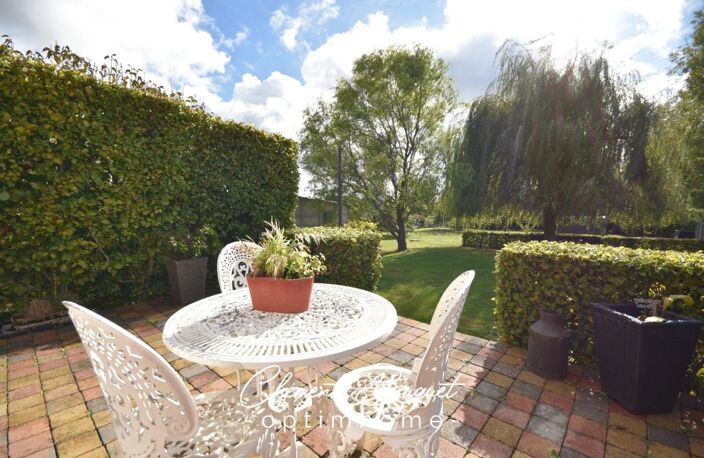 🏡 LE FAVRIL – Le confort d’une maison récente, le charme d’un grand jardin ! ☀️🌳 — photo 2