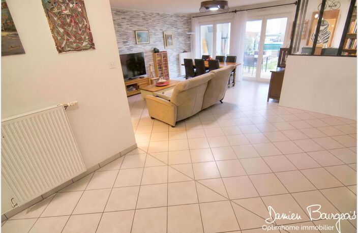 SERGY – T3 DE 76 M² AVEC JARDIN PRIVATIF, TERRASSE ET GARAGE — photo 4