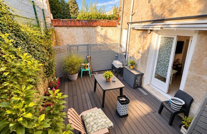 VERDUN – Superbe T2 rénové de 46m² avec terrasse de 22 m² sans vis-à-vis — photo 4
