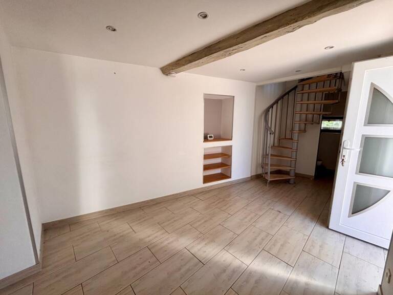 Maison à vendre 5 pièces COMBRONDE (63) — photo 1