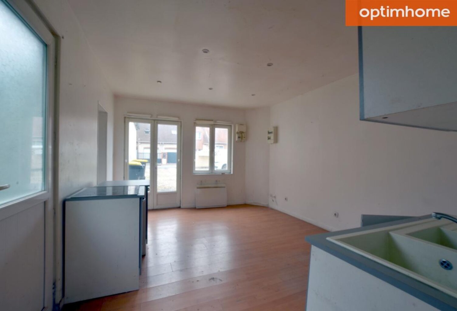 LENS – Appartement T2 en rez-de-chaussée avec jardin privatif et parking — photo 1