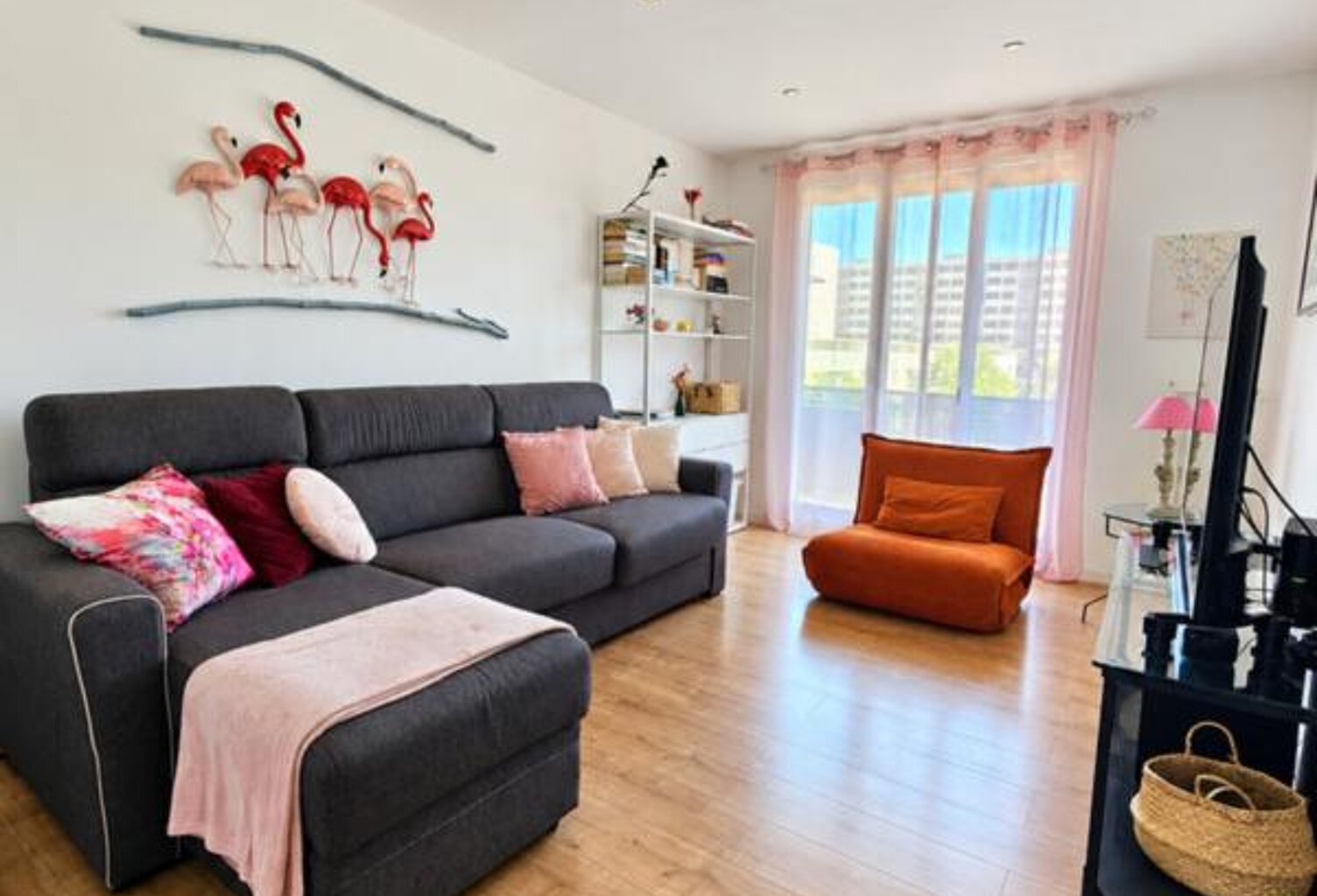 en EXCLUSIVITE sur ÉCHIROLLES — T5 de 80 m² avec balcon – 3 chambres – Cave & Parking privatif — photo 1