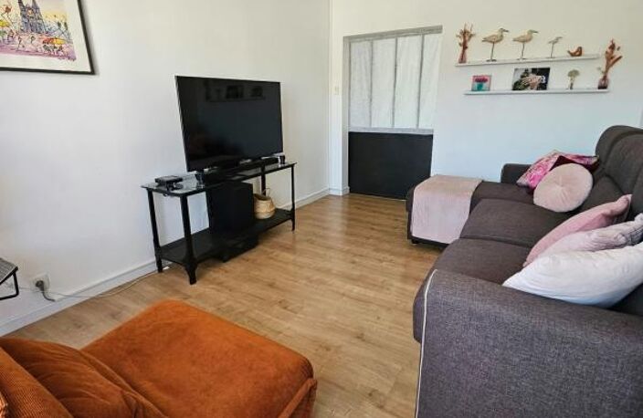en EXCLUSIVITE sur ÉCHIROLLES — T5 de 80 m² avec balcon – 3 chambres – Cave & Parking privatif — photo 2
