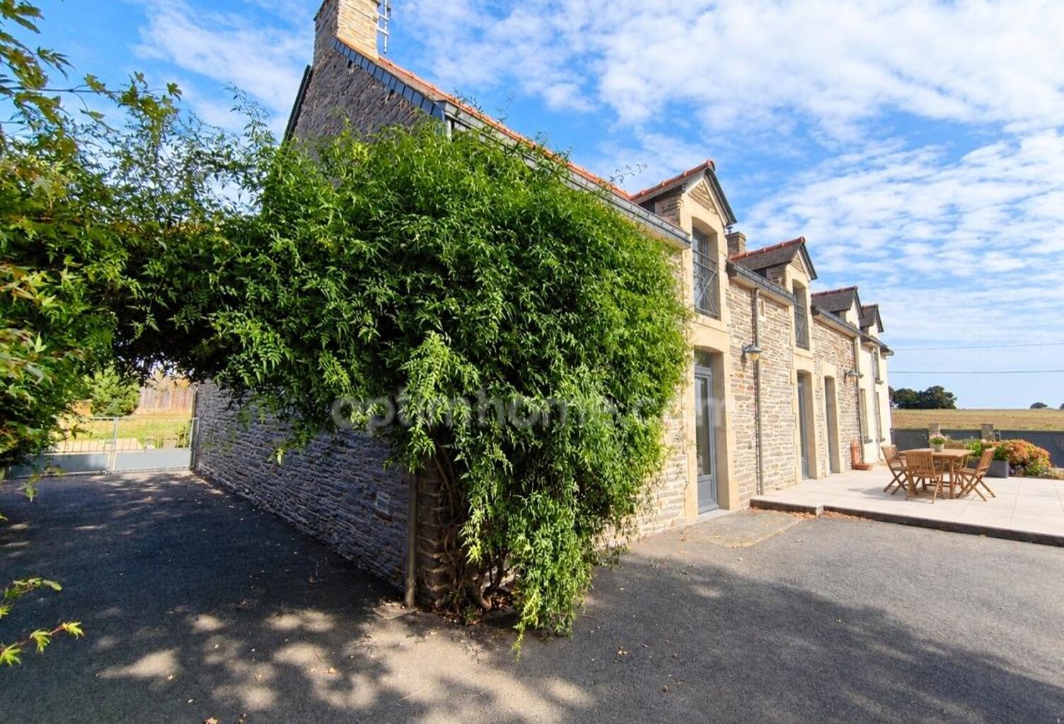Maison en pierre avec dépendances - 240 m²- PIPRIAC (35) — photo 1
