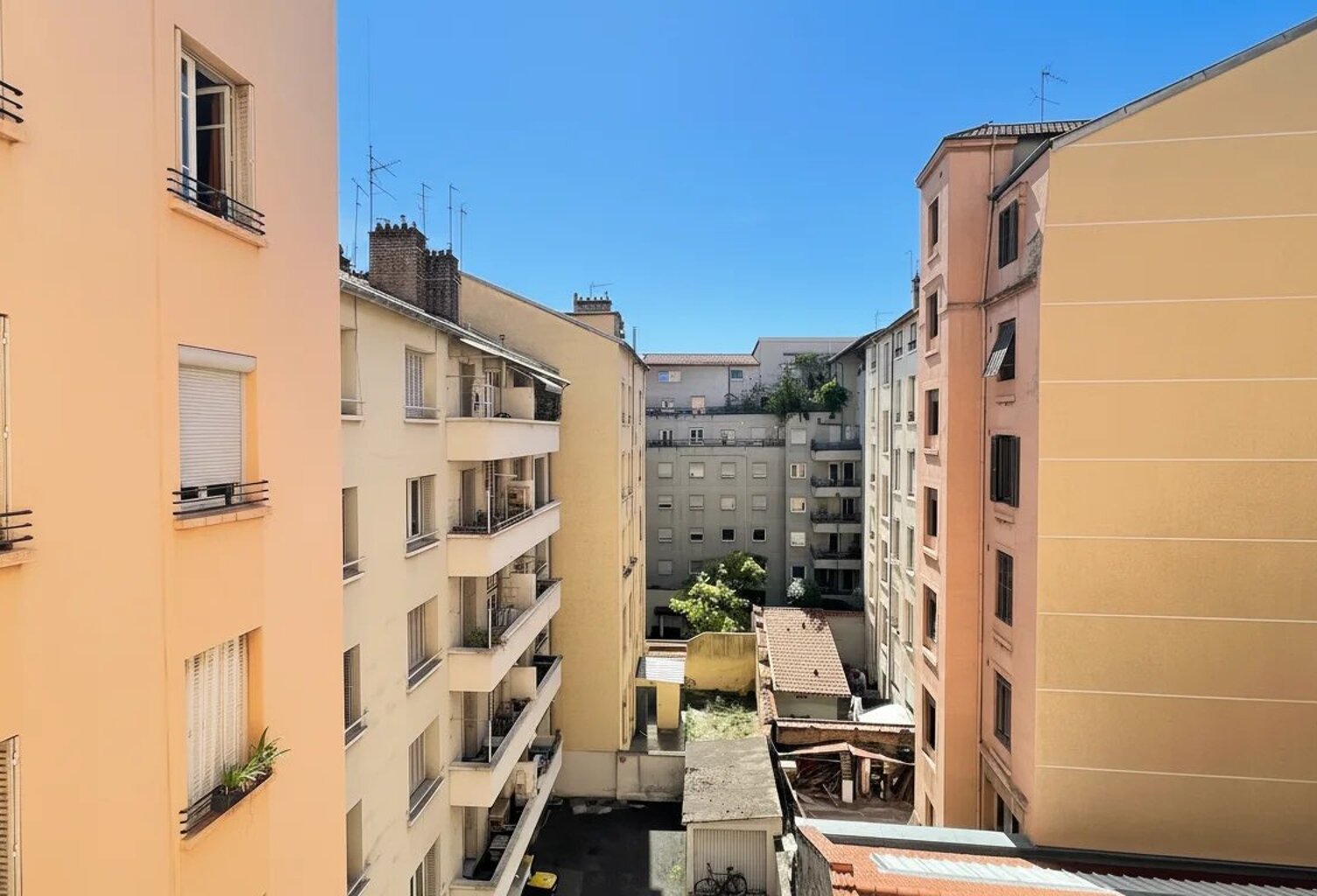 COLOCATION T3 de 75 m²  650 euros CC — photo 1