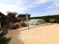 Maison familiale spacieuse avec piscine et vue panoramique au cœ — photo 3