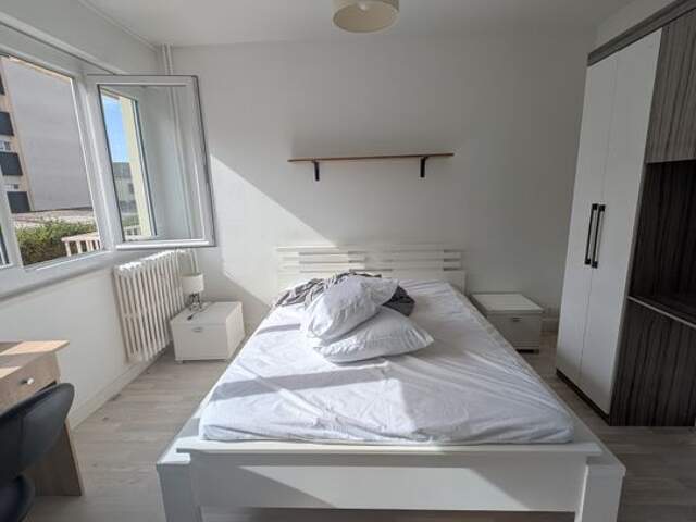 Chambre de 15m2 à louer sur Angers — photo du bien