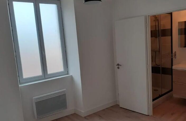 T2 — photo 2
