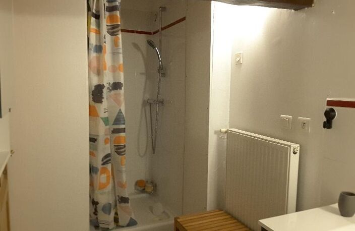 T3 — photo 3