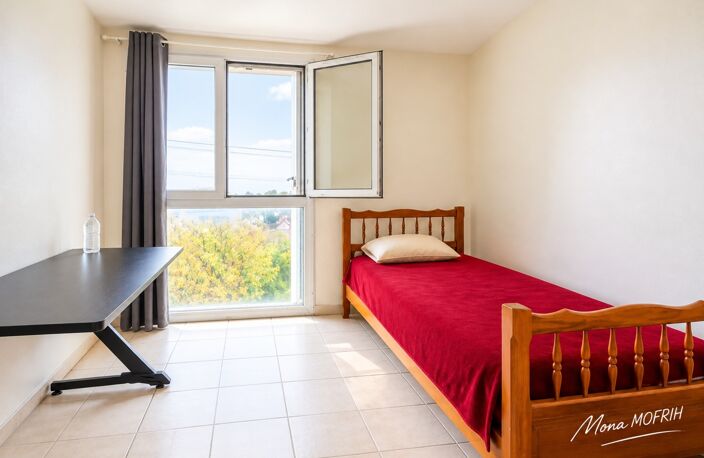 APPARTEMENT F4 / 69M2/ TRANSFORME EN F3 + UN STUDIO INDEPENDANT - GAGNY CENTRE — photo 4