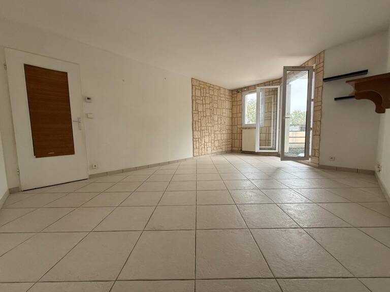DOMONT – 2 PIÈCES AVEC BALCON ET PARKING, GARE À MOINS DE 10 MINUTES ! — photo 1