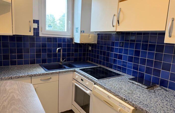 DOMONT – 2 PIÈCES AVEC BALCON ET PARKING, GARE À MOINS DE 10 MINUTES ! — photo 2