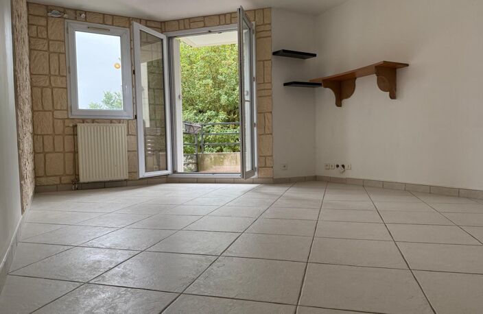 DOMONT – 2 PIÈCES AVEC BALCON ET PARKING, GARE À MOINS DE 10 MINUTES ! — photo 4