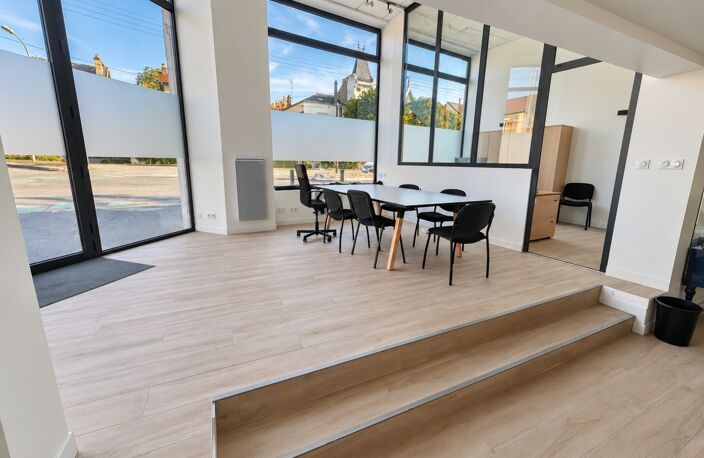 🏢 À LOUER – LOCAL D’ANGLE 130 m² | LONGJUMEAU (91) — photo 4