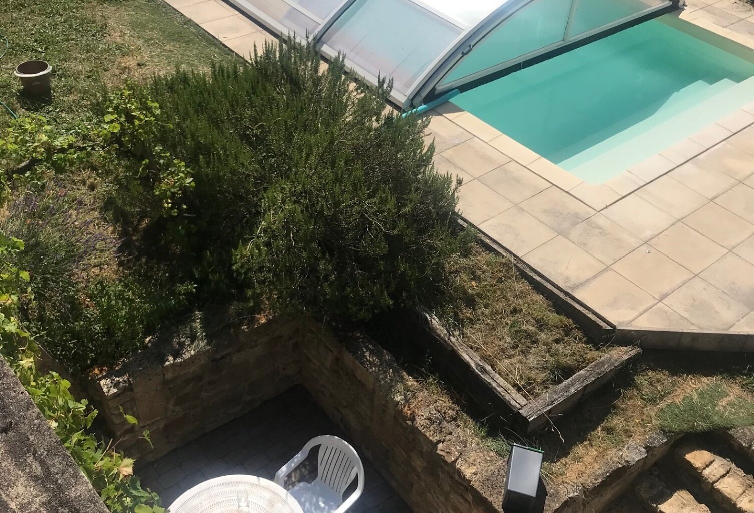 Maison de caractère mitoyenne, au coeur des amognes — photo 1