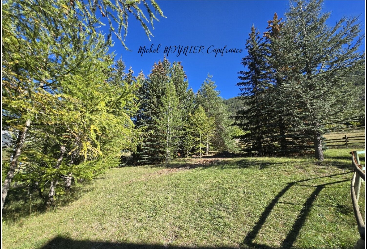 Briançon Fontenil, terrain à bâtir de 898 m² avec accès et étude de sol G1 — photo 1