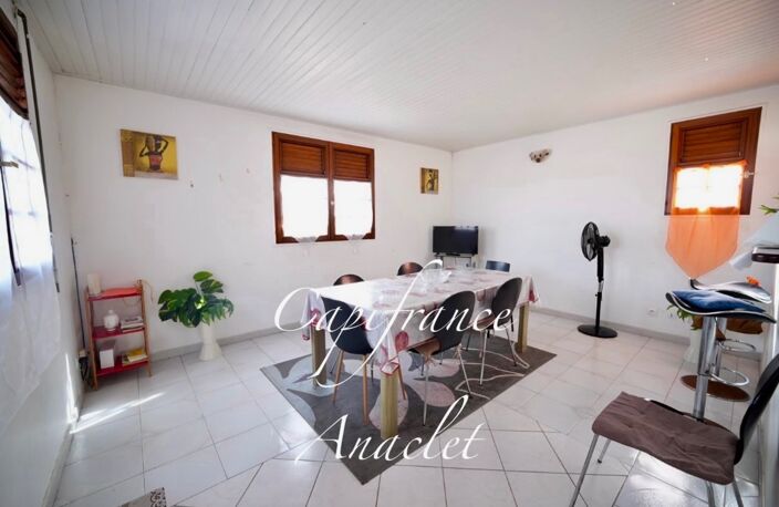 🏢 À VENDRE – ENSEMBLE IMMOBILIER DE 3 APPARTEMENTS INDÉPENDANTS AVEC PISCINE — photo 5