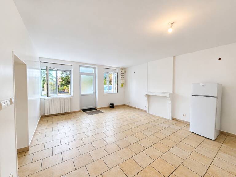 Maison mitoyenne entièrement rénovée habitable de plain-pied avec jardin et terrasse à Flavigny — photo 1