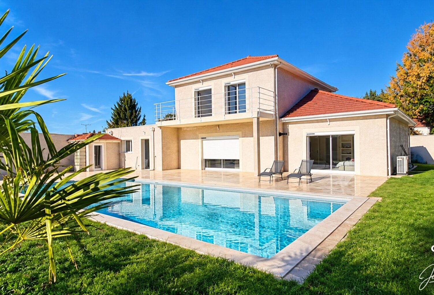 SAINT-VALLIER – UN AIR DE VACANCES TOUTE L'ANNÉE… UNE PROPRIÉTÉ QUI NE LAISSE PAS INDIFFÉRENT ! — photo 1