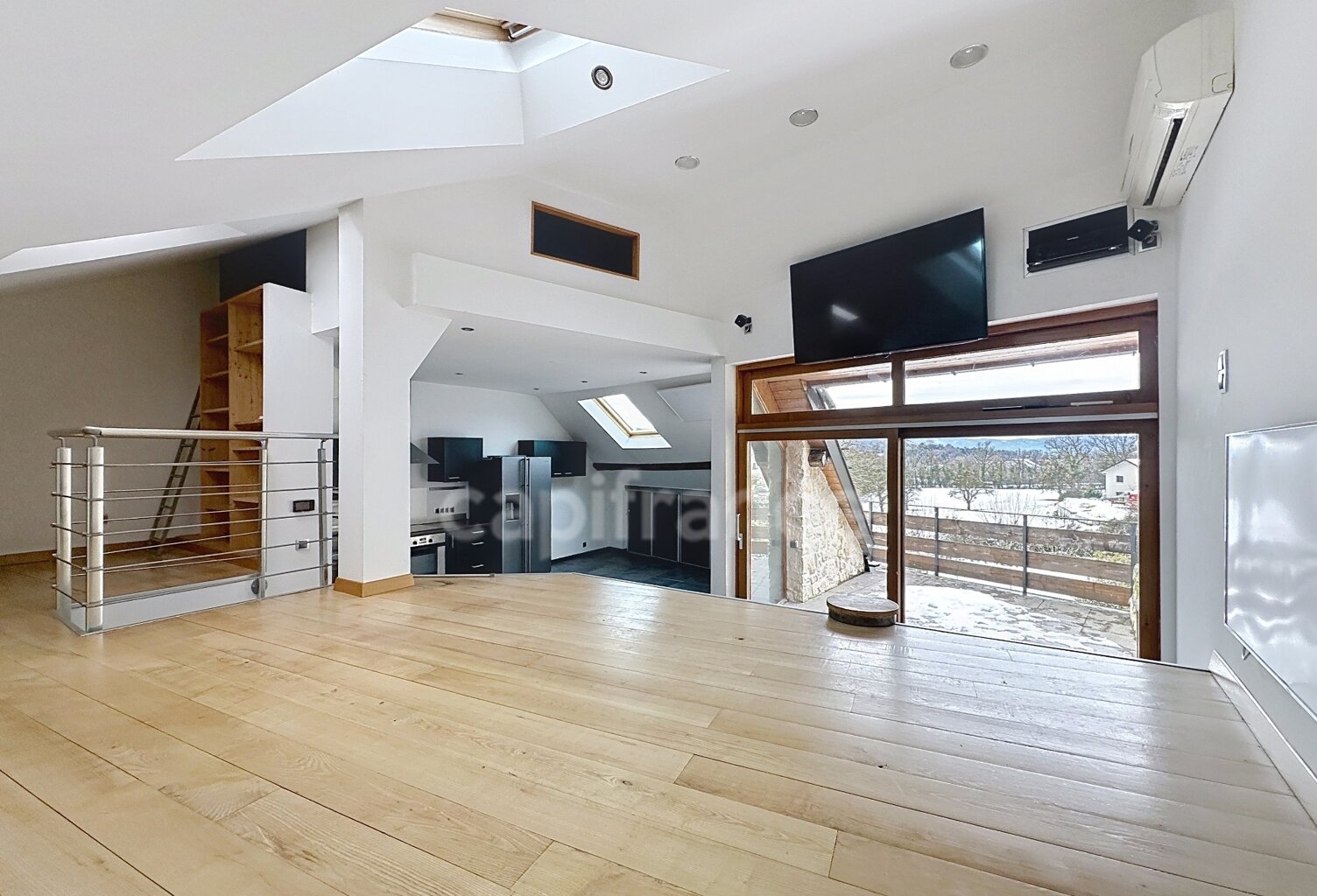 Appartement T3 triplex - Marlioz — photo 1