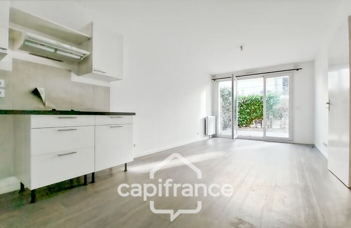 Pontault-Combault-Appartement 2 pièces-Très bon état- Résidence de 2017-Jardin-terrasse-Parking-lumineux-Bien agencé — photo 2