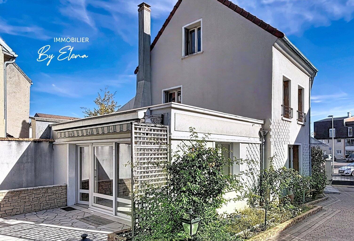 Maison – Torcy Village – 188 m² au sol, 270 m² utile, 5 ch, grand terrain, garage double, dépendances — photo 1