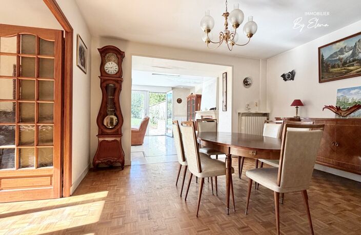 Maison – Torcy Village – 188 m² au sol, 270 m² utile, 5 ch, grand terrain, garage double, dépendances — photo 3
