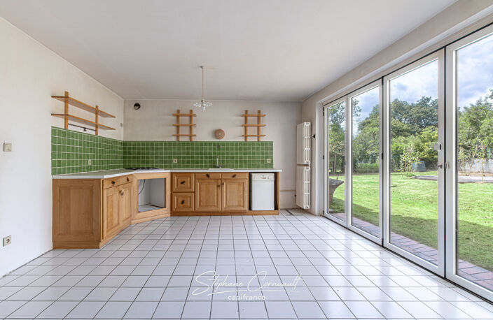 Maison familiale de 190m² avec dépendances au coeur de Neuvic — photo 5