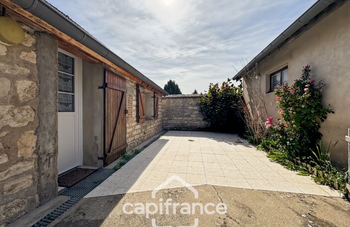 Maison en pierre de 1865 – 3 chambres, garage et jardin : une belle opportunité à Bey — photo 3