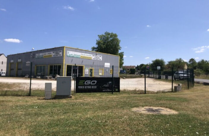 Local d'activité avec fort potentiel à SAINT GEORGES SUR CHER (41) — photo 2
