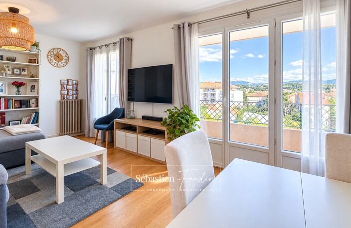 Appartement à vendre 3 pièces LA SEYNE SUR MER (83) - 74,5 m² - 2 balcons - 500 m de la plage Mar Vivo - dernier étage - stationnement privatif - climatisation réversible — photo 2