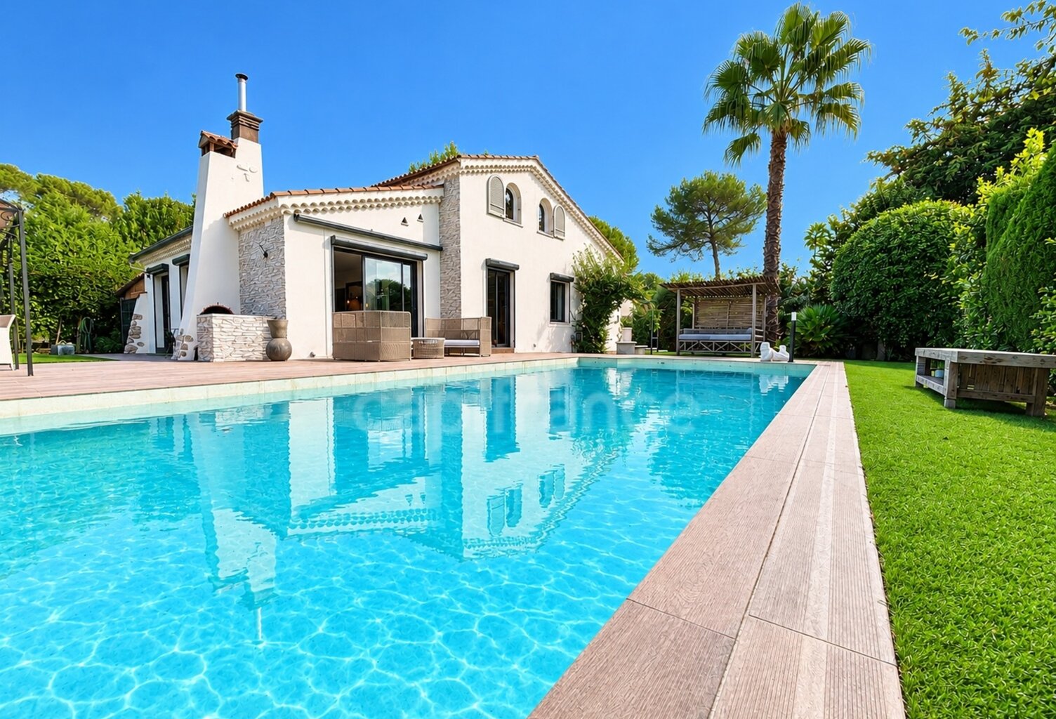 Maison à vendre 6 pièces MOUGINS (06) — photo 1