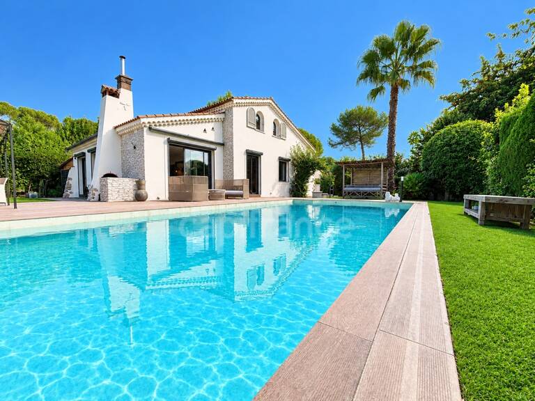 Maison à vendre 6 pièces MOUGINS (06) — photo 1