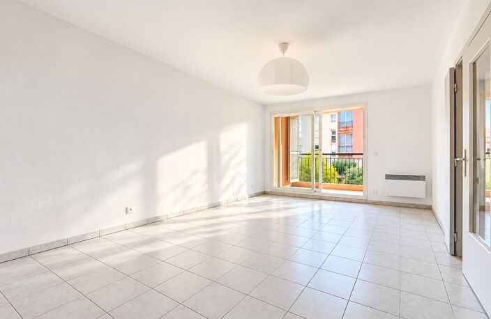 Appartement  T3 de 68 m², terrasse, ascenseur et garage GRASSE (06) — photo 5