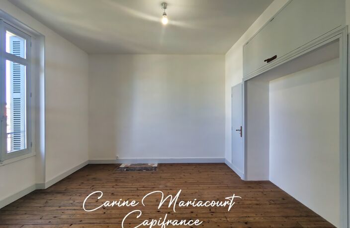 MAISON DE MAITRE AVEC PISCINE à 25 minutes de Niort- 5 CHAMBRES - TERRAIN CLOS DE 1203 M2 — photo 5
