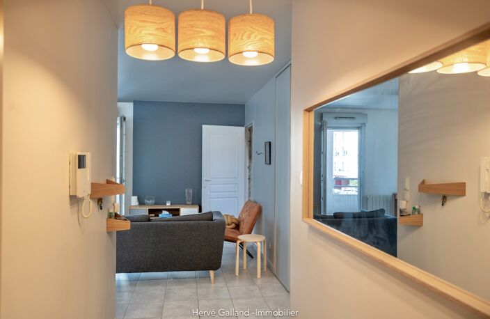 Appartement à vendre 3 pièces avec garage SAINT PRIEST (69) — photo 2