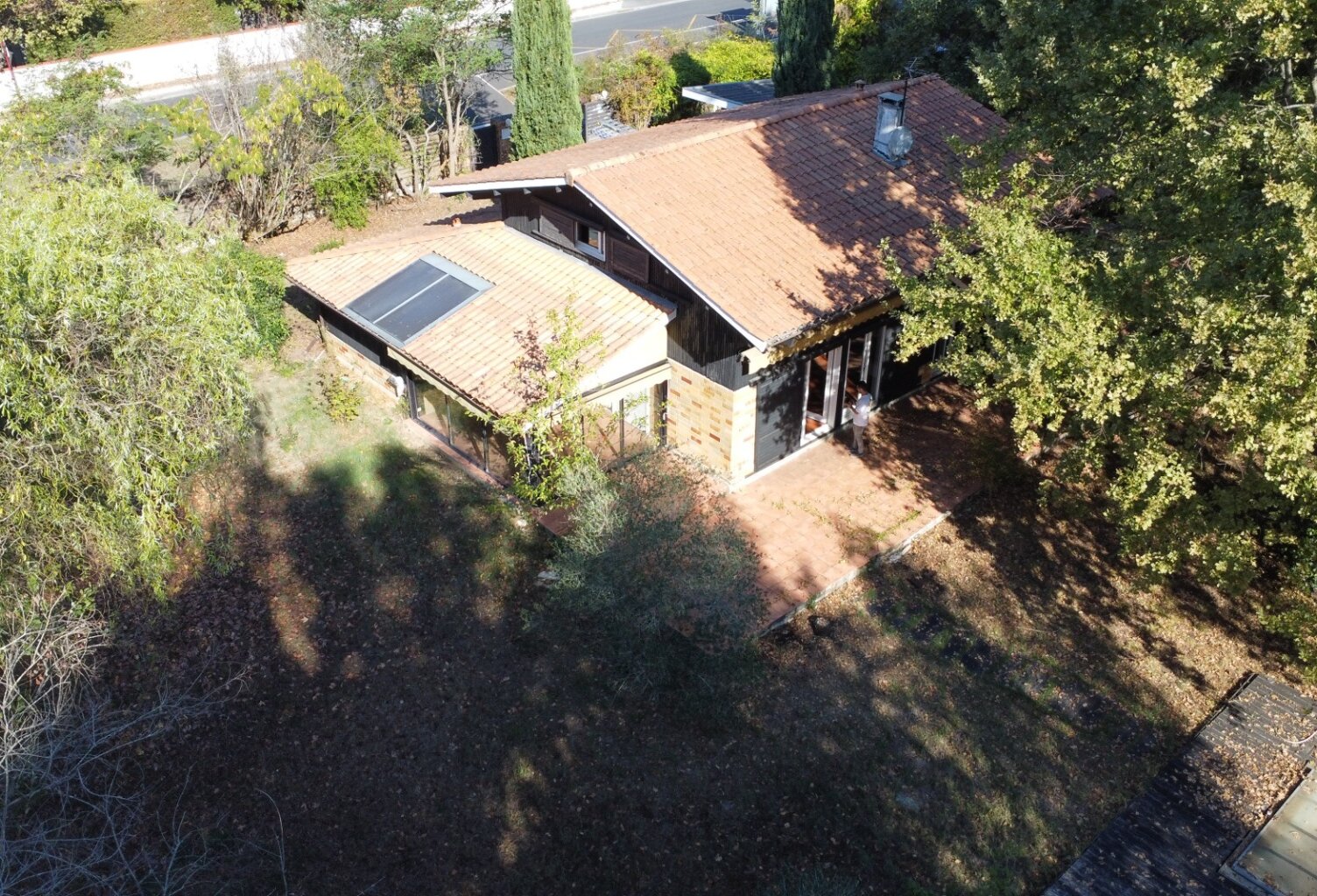 Maison à vendre 6 pièces  (4 chambres), piscine, carport — photo 1